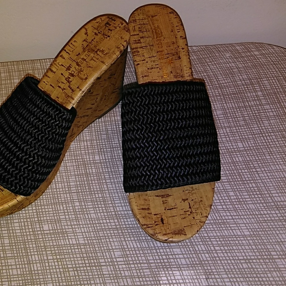 Black slide in wedge sandals